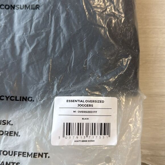 Gymshark Essential Jogger Oversized Fit Black New With Tags - Picture 8 of 9